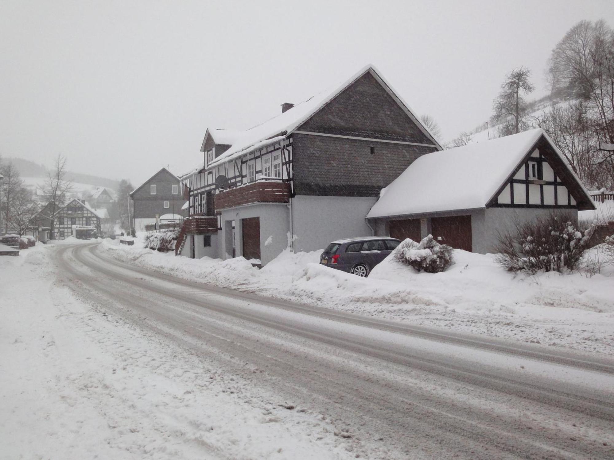 Cozy Holiday Home With Wifi In Hochsauerland Elpe Εξωτερικό φωτογραφία