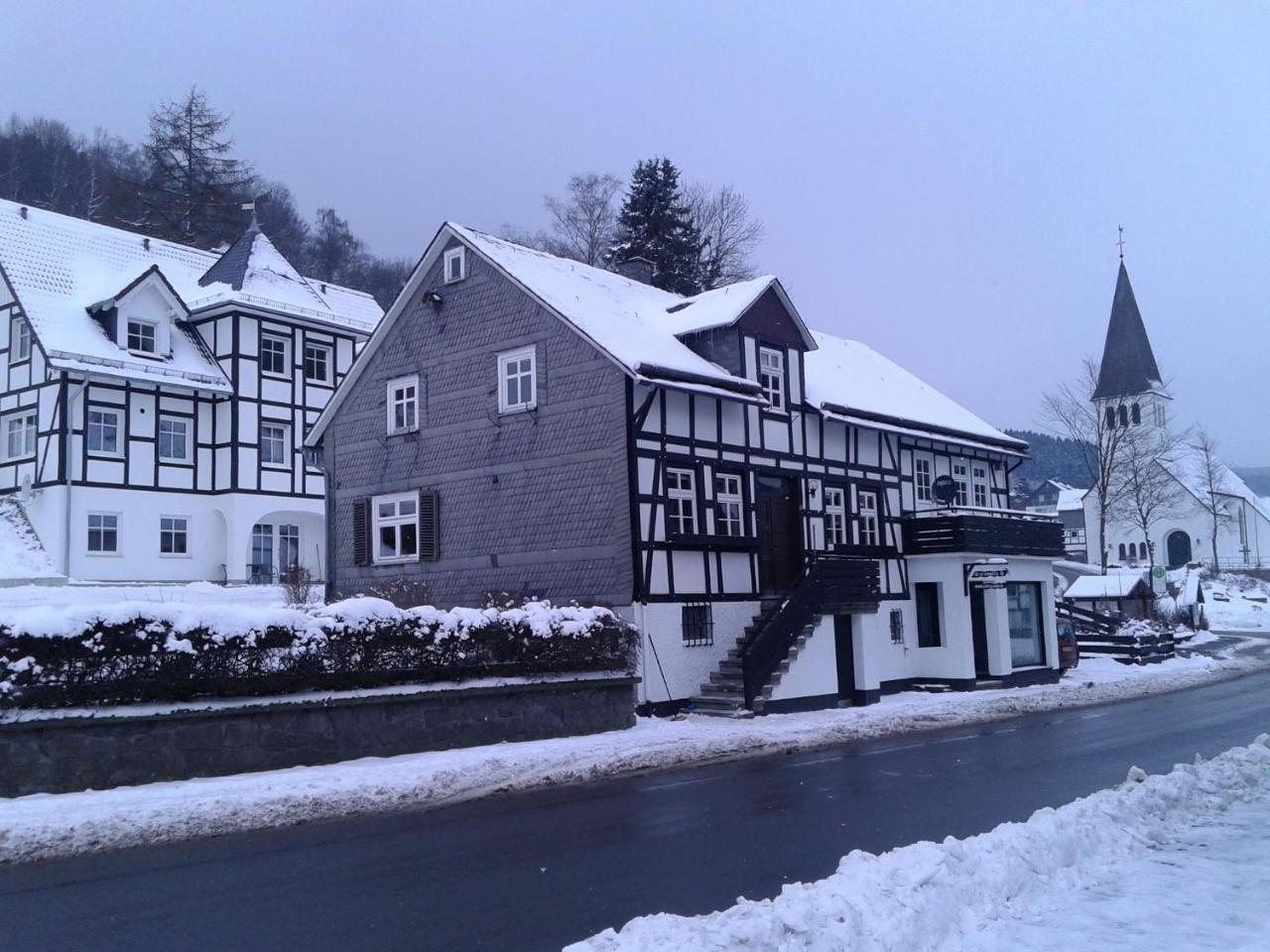 Cozy Holiday Home With Wifi In Hochsauerland Elpe Εξωτερικό φωτογραφία